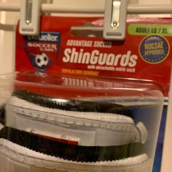 MUELLER SOCCER CARE ADVANTAGE SOCCER SIZE ADULT LG/XL SHIN GUARDS - Picture 2 of 6